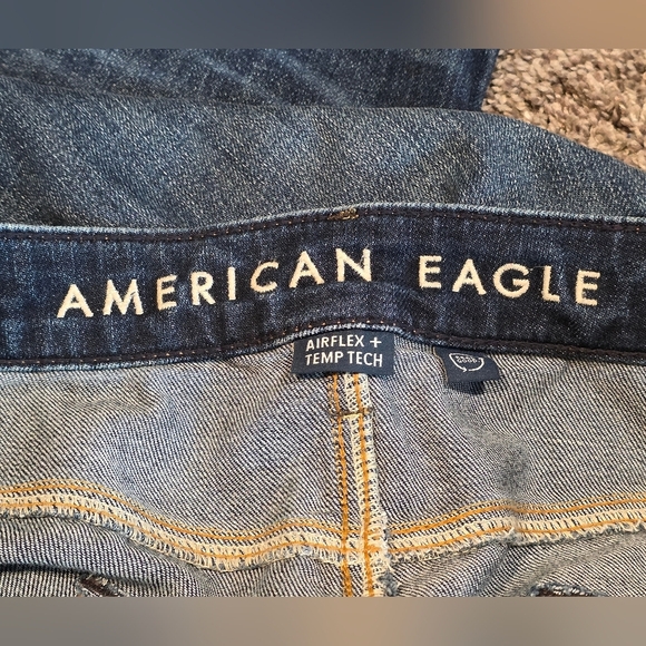 American Eagle Jeans- Mens Airflex + Temp Tech- Athletic Straight- Sz 32/32 - Picture 2 of 7